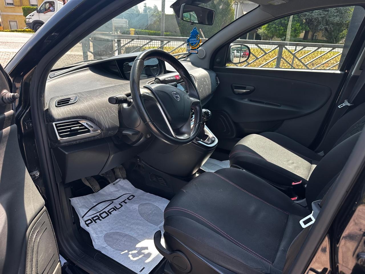 Lancia Ypsilon 1.3 MJT 16V 95 CV 5 porte S&S Platinum