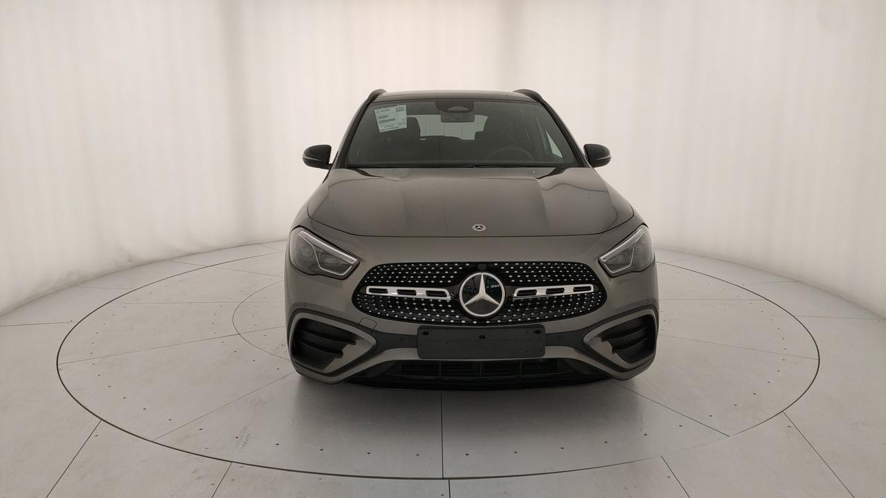 Mercedes-Benz GLA 200 d automatic