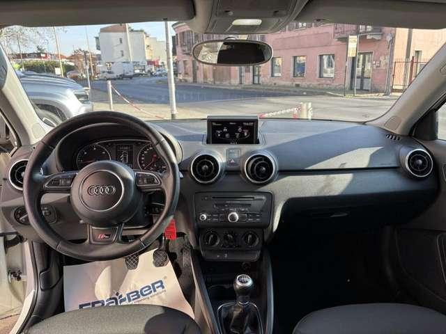 Audi A1 1.6 TDI Attraction XENON-BLUETOOTH