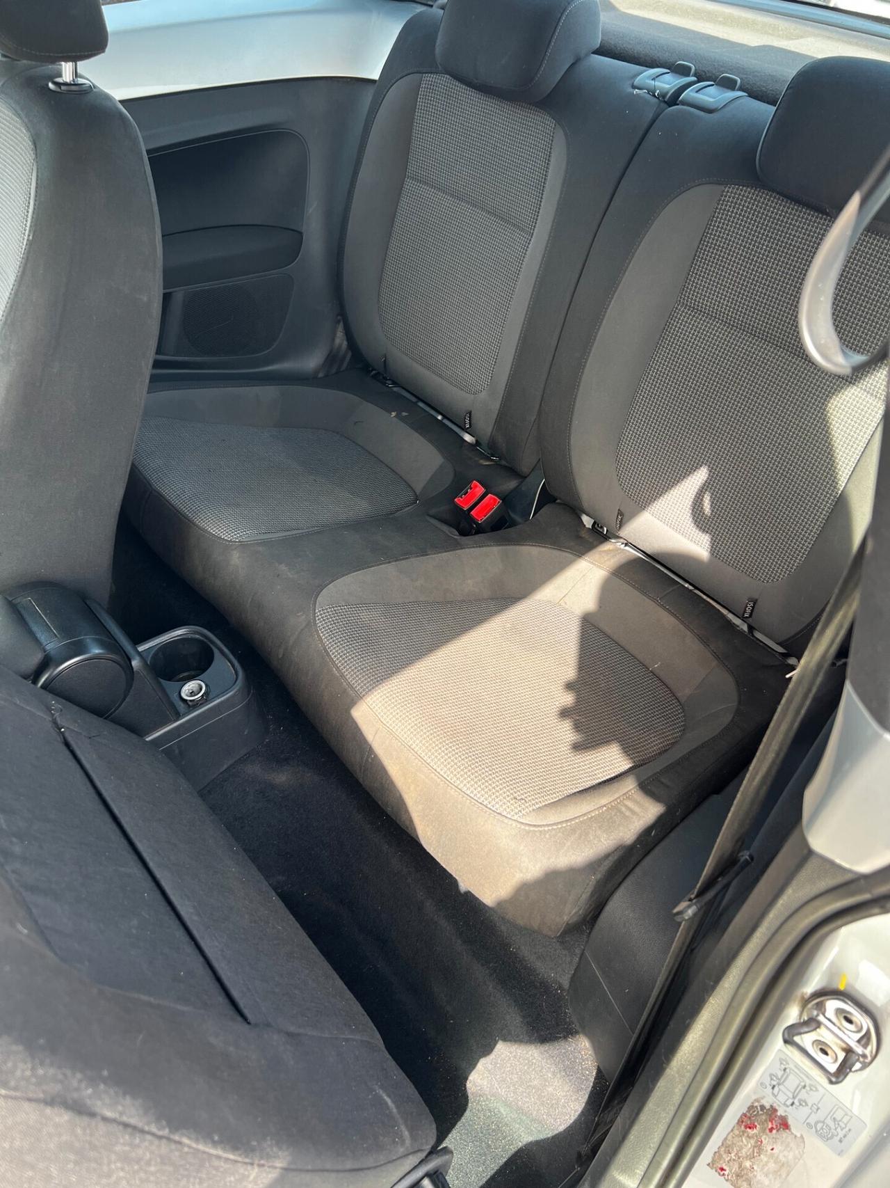 Volkswagen Maggiolino 1.6 TDI Design
