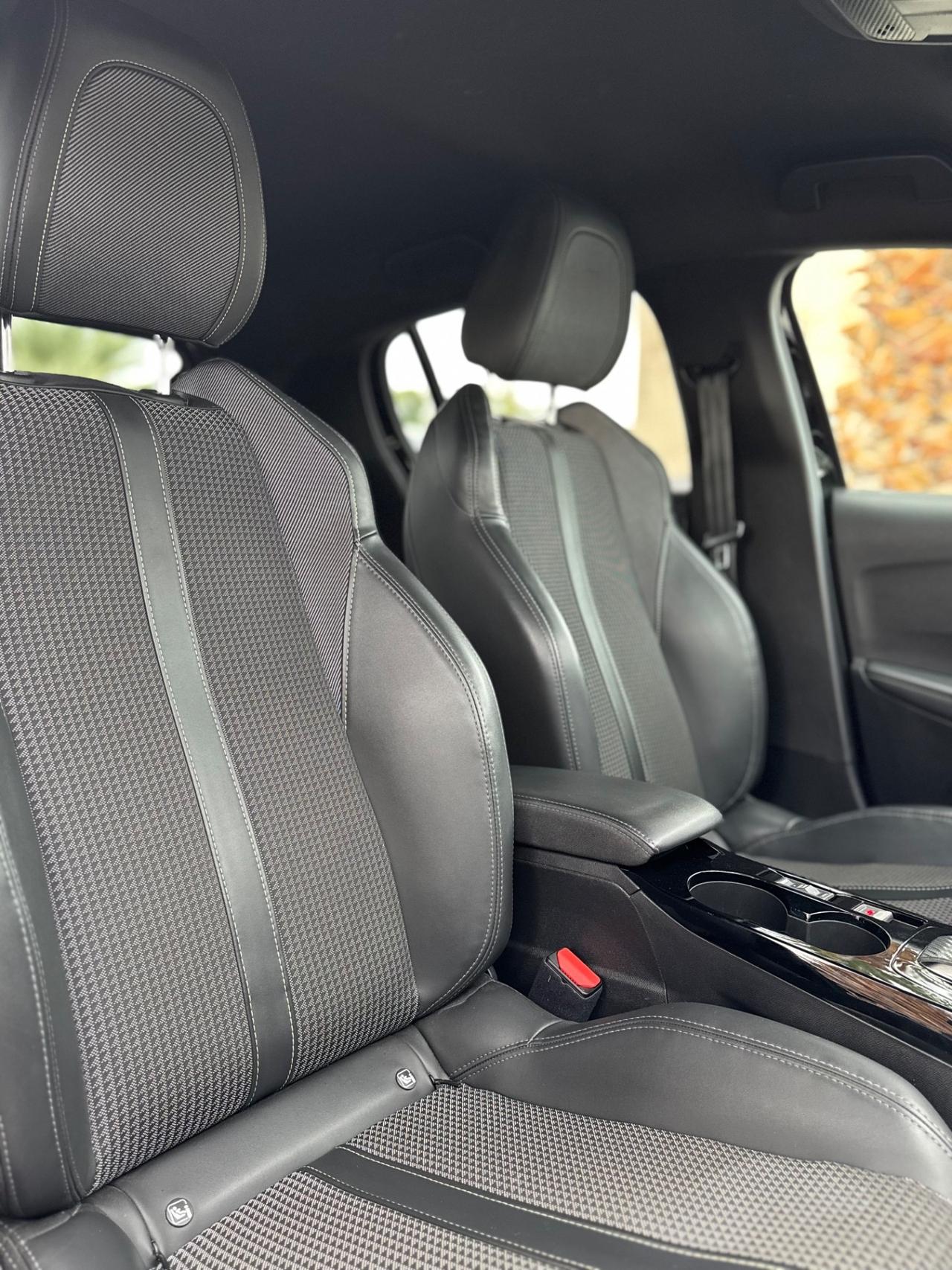 Peugeot 208 PureTech 130 Stop&Start EAT8 5 porte GT