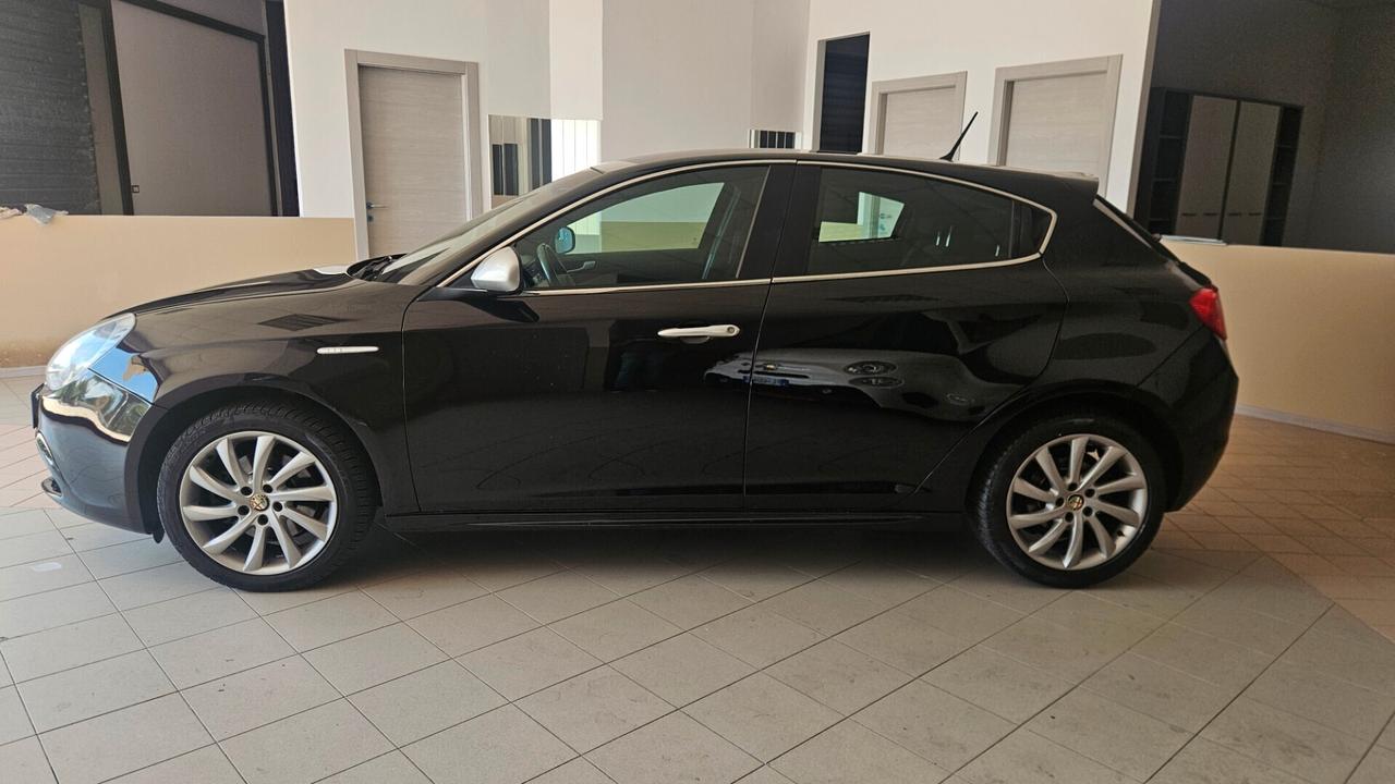 Alfa Romeo Giulietta 2.0 JTDm-2 140 CV Distinctive