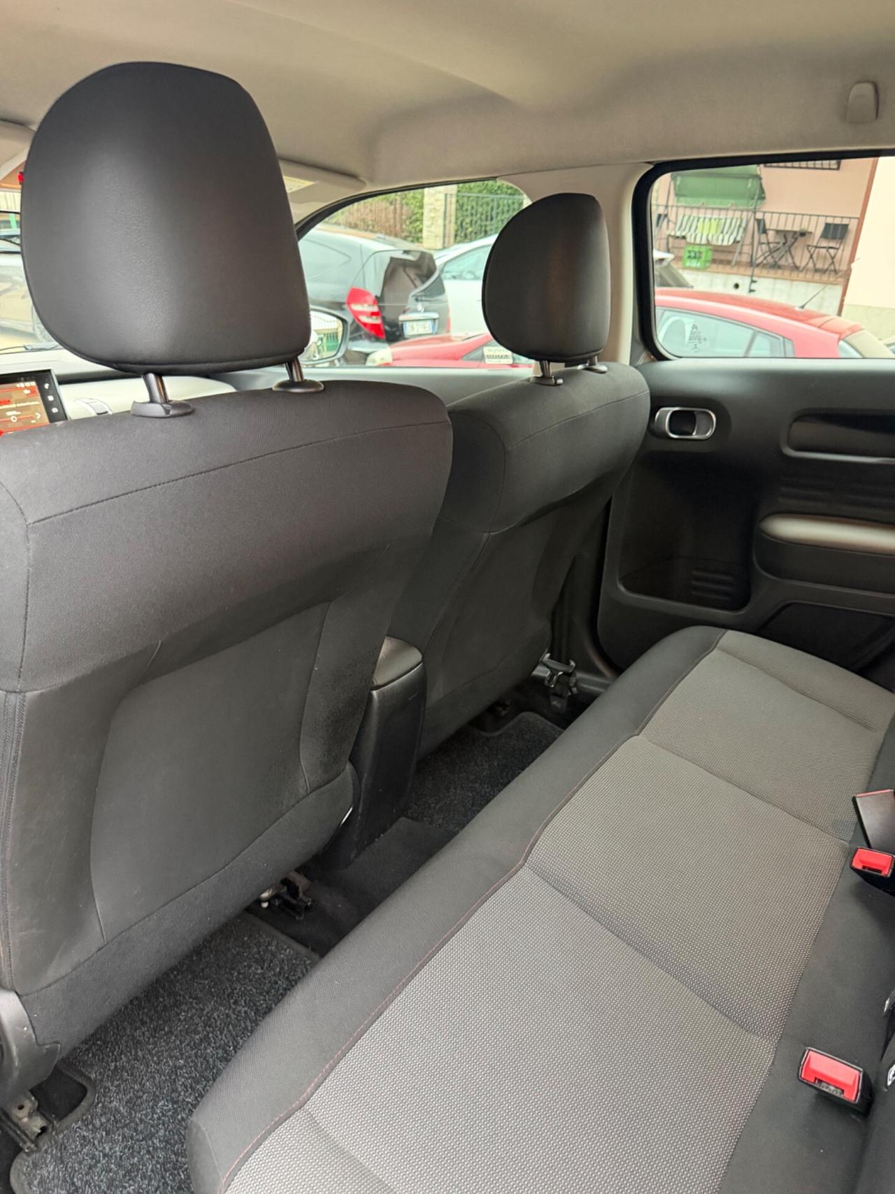 Citroen C4 CACTUS BLUEHDi 100 SHINE KMCERT