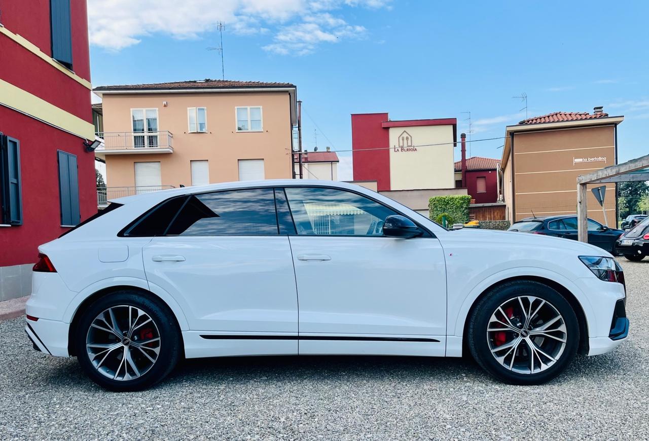 Audi Q8 50 TDI 286 CV quattro tiptronic Sport