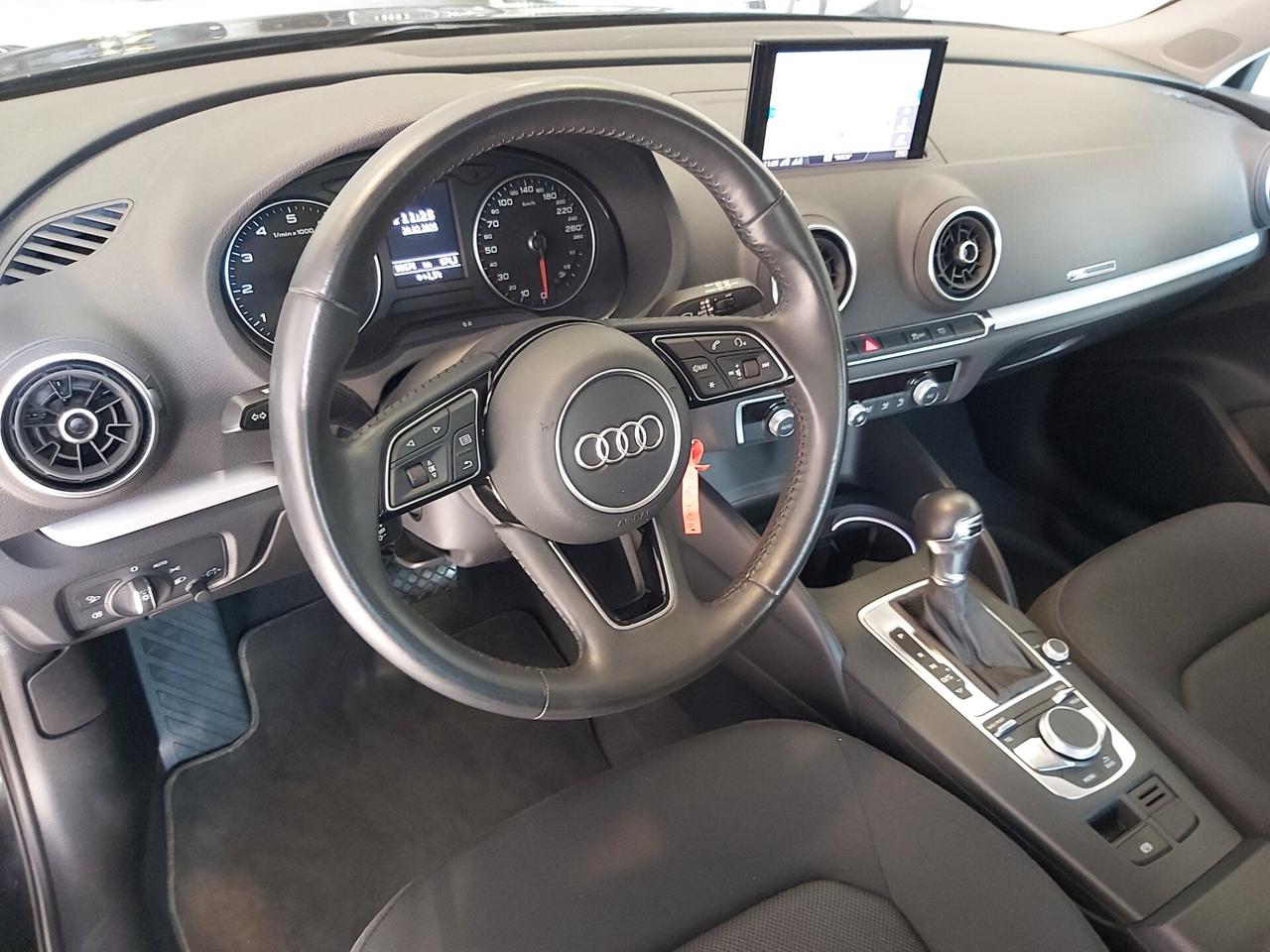 Audi A3 SPB 30 TFSI Business