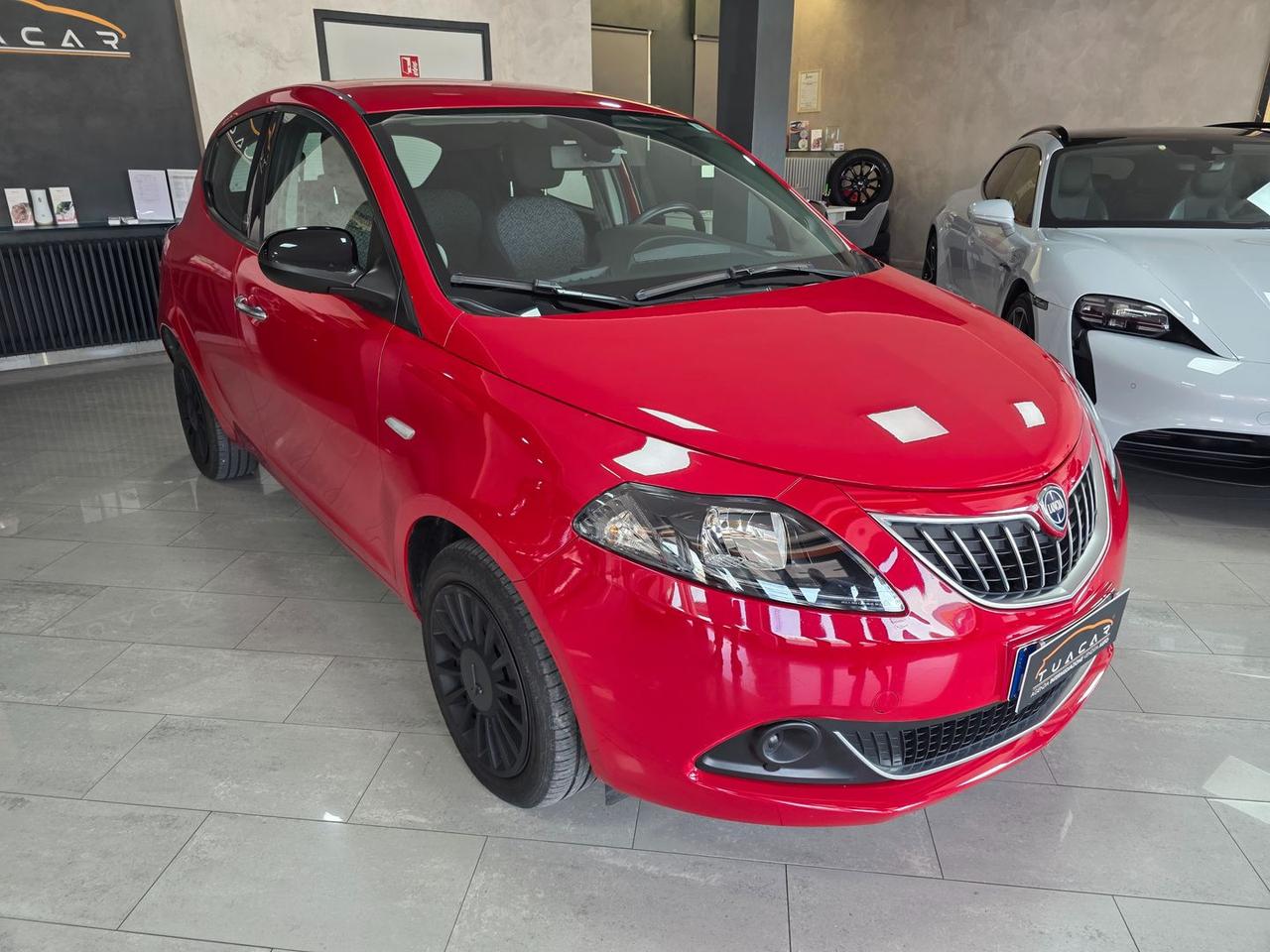 Lancia Ypsilon Silver 1.0 HYBRID #11884