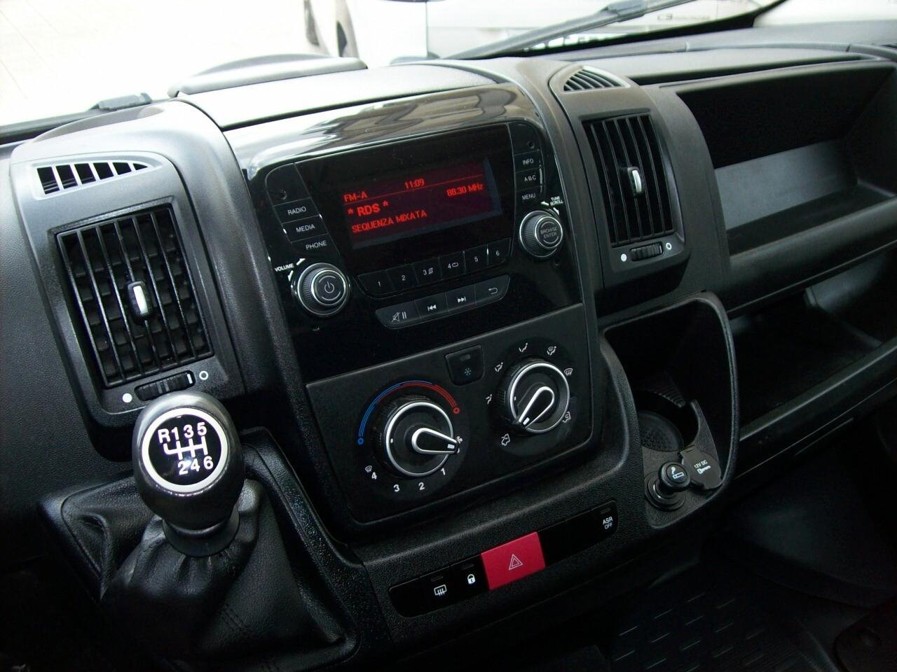 Peugeot Boxer 333 L2H2 2.2 BlueHDi 140CV