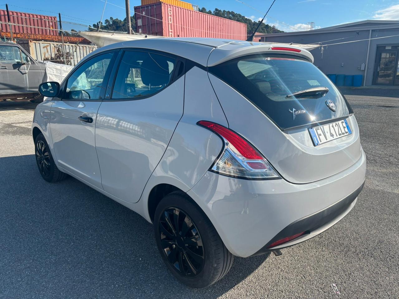 Lancia Ypsilon 1.2 69 CV 5 porte S&S Elefantino Blu