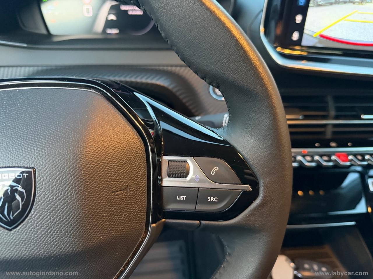 PEUGEOT 208 PureTech 100 S&S 5p. Allure PACK NAVIGATION + VISON PACK + VIIOPARK 2 + PARK DRIVE