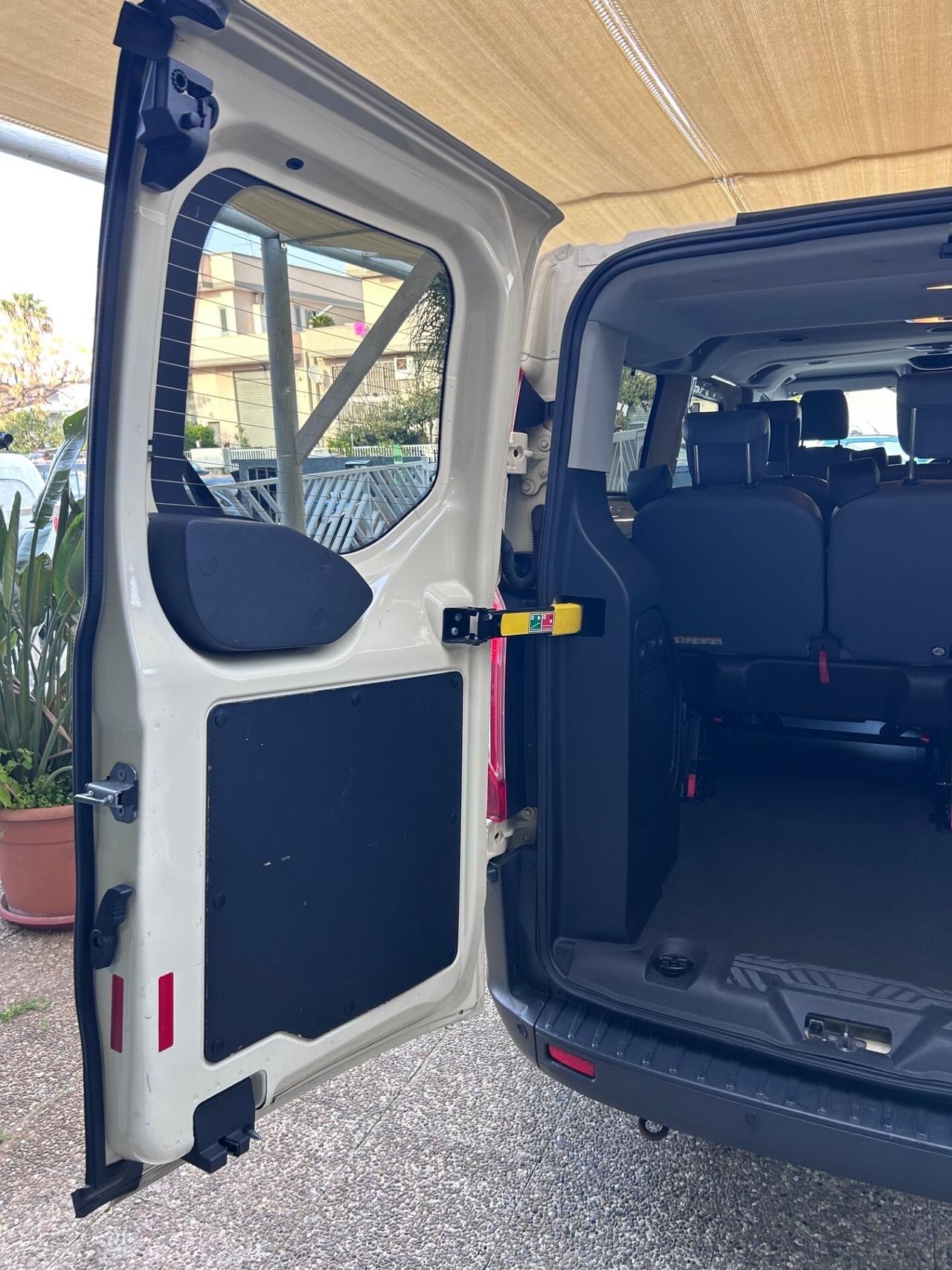 Ford Transit Custom 340 2.0 TDCi 130 PL Combi Tren