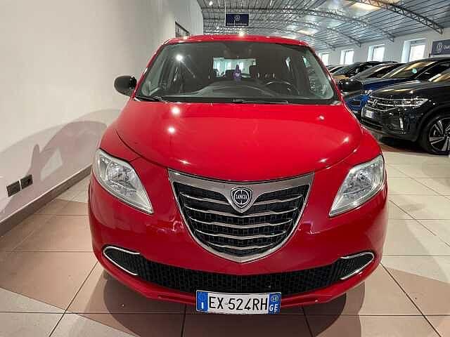 Lancia Ypsilon 1.2 69 CV 5 porte Elefantino