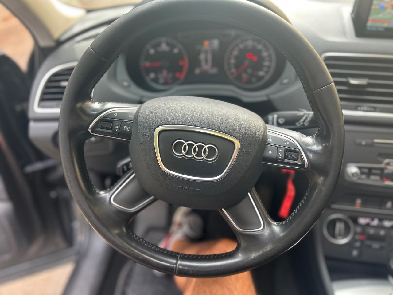 Audi Q3 2.0 TDI 150 CV Design