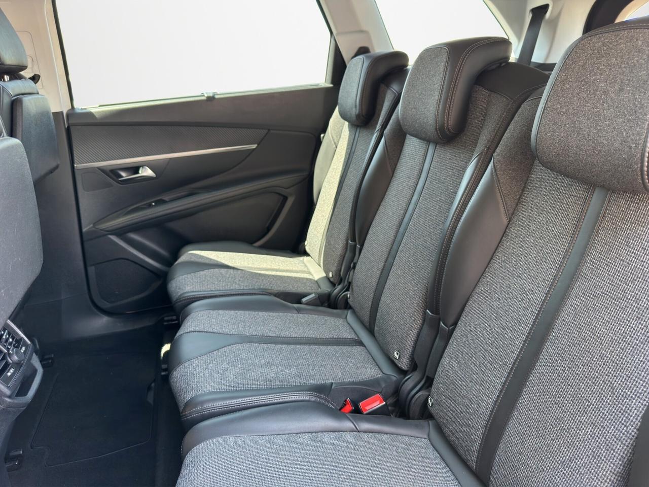 Peugeot 5008 BlueHDi 130 S&S EAT8 Allure