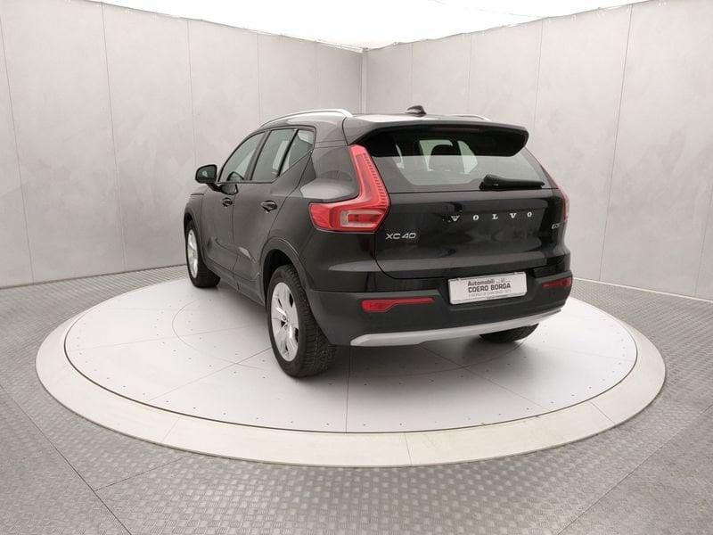 Volvo XC40 D4 AWD Geartronic Momentum