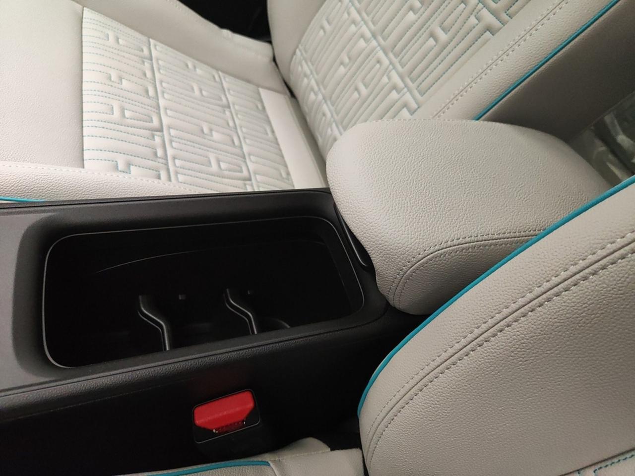 FIAT 600 IV 2023 600 1.2 MHEV 110CV DCT LA PRIMA