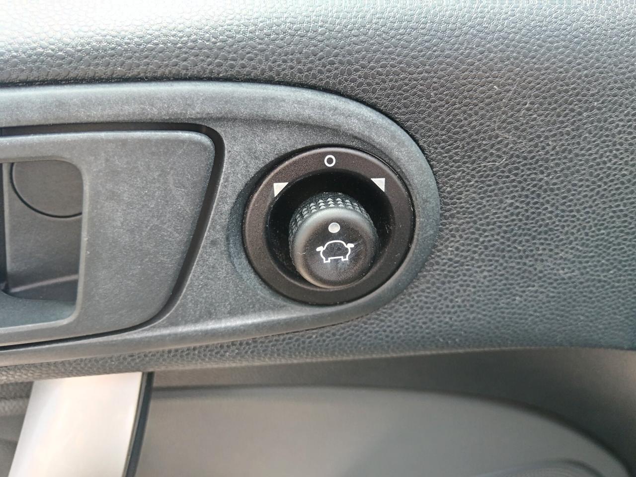 Ford Fiesta 1.4 TDCI 68CV TITANIUM NUOVISSIMA