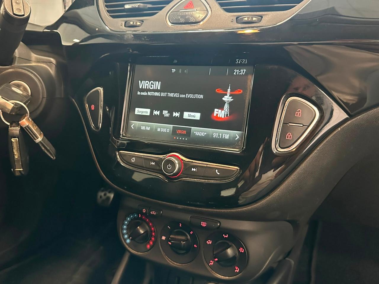 Opel Corsa 1.2 Coupé b-Color IDEALE PER NEOPATENTATI