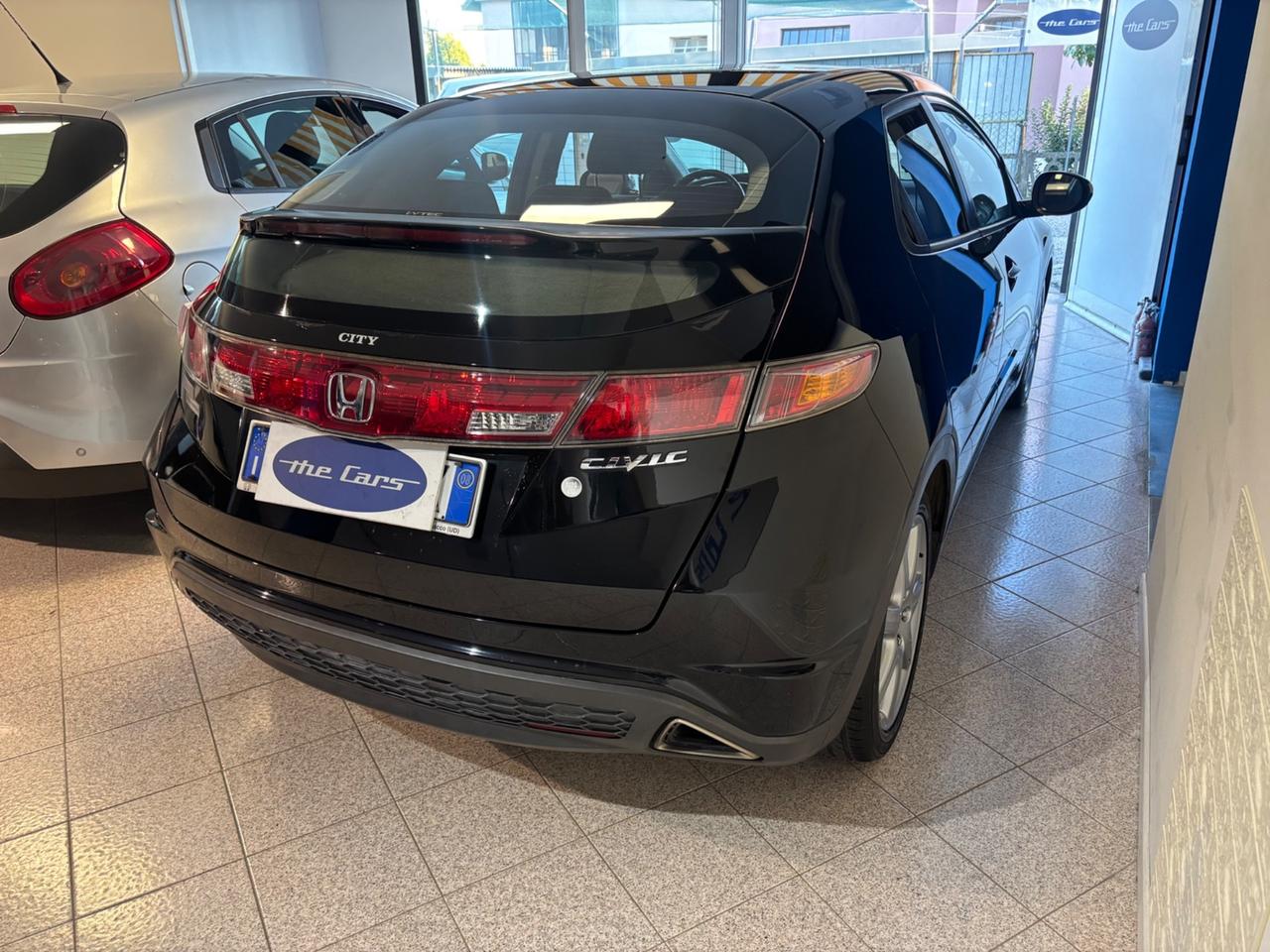 Honda Civic 1.8 i-VTEC 5p. Exclusive LE