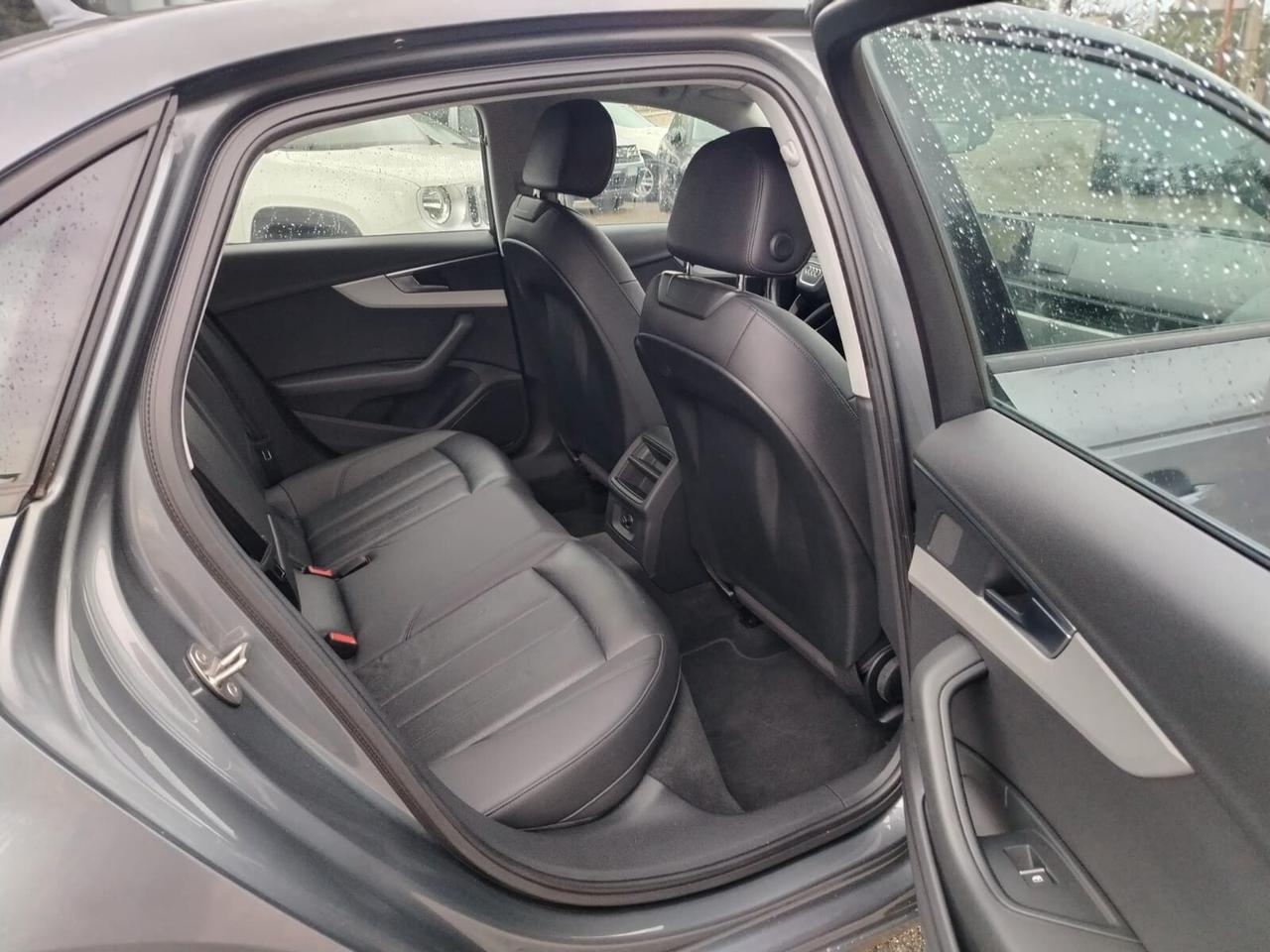 Audi A4 2.0 tdi Sport 190cv S-tronic