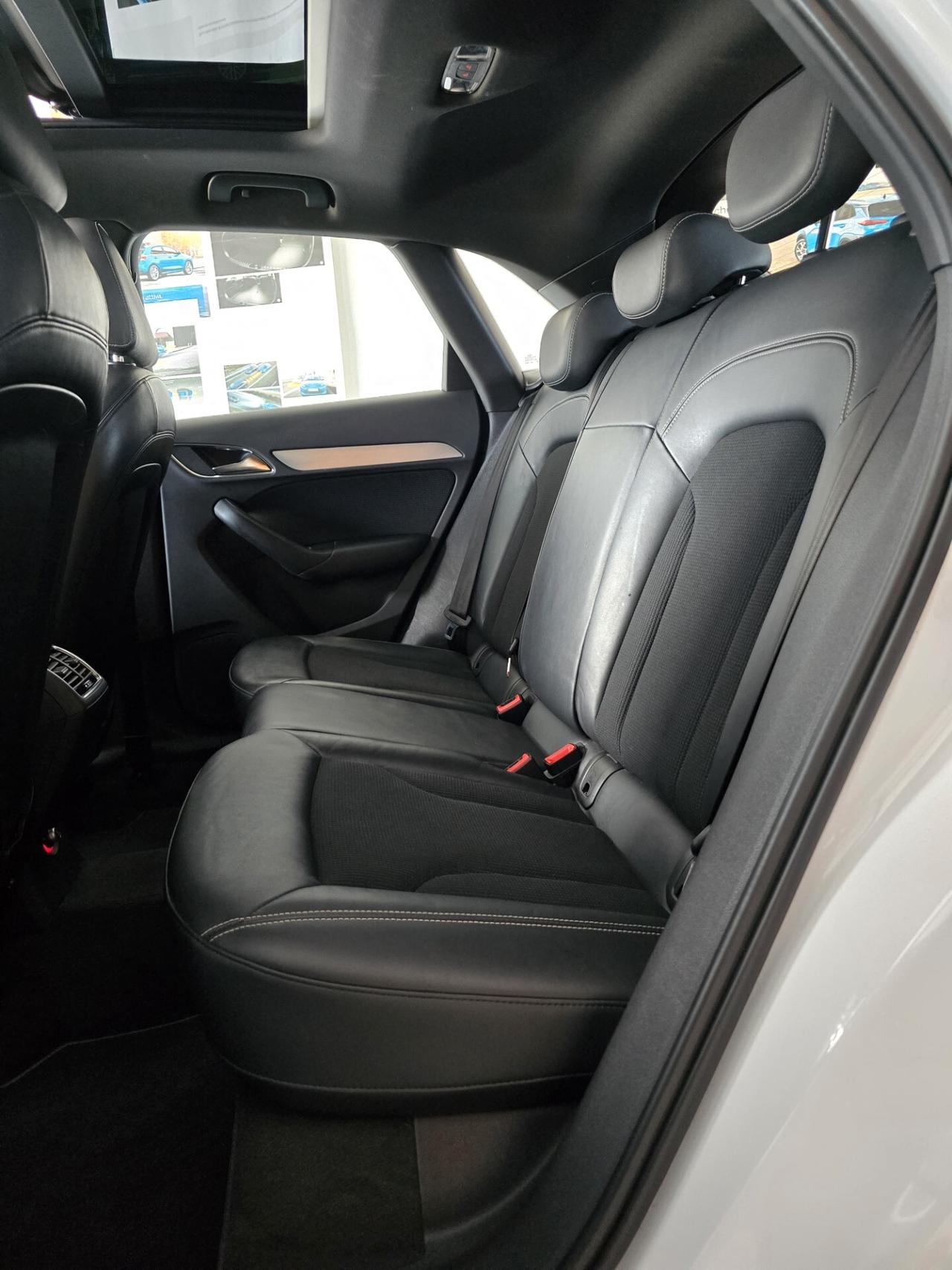 Audi Q3 2.0 TDI 150 CV S tronic S line