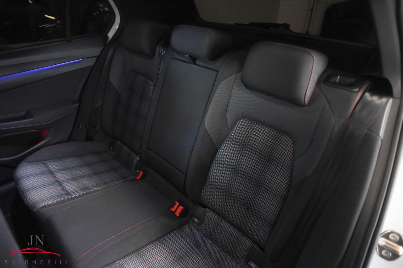 Volkswagen Golf GTI Golf 2.0 TSI GTI