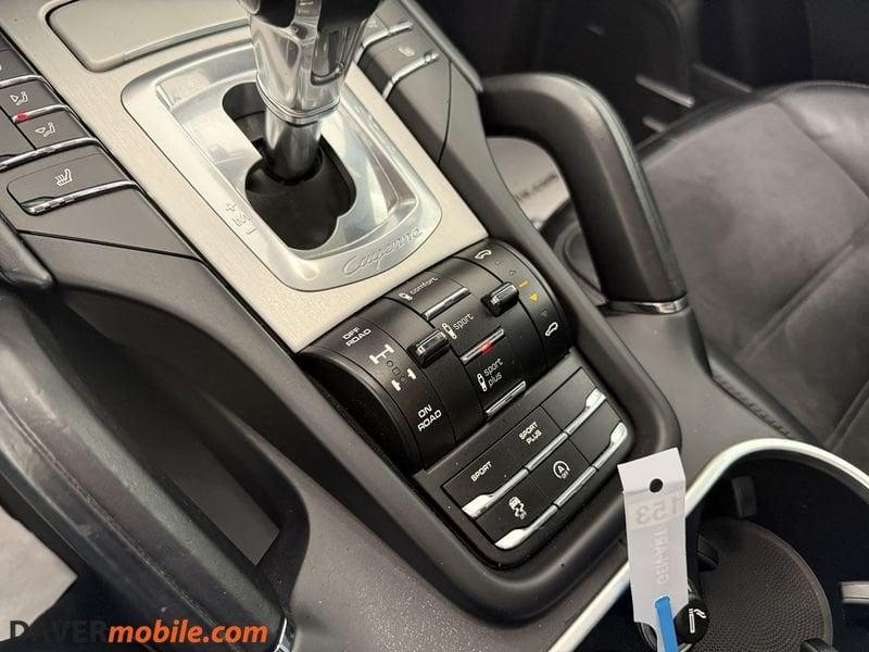 Porsche Cayenne 3.0 Diesel Pure green Platinum Edition
