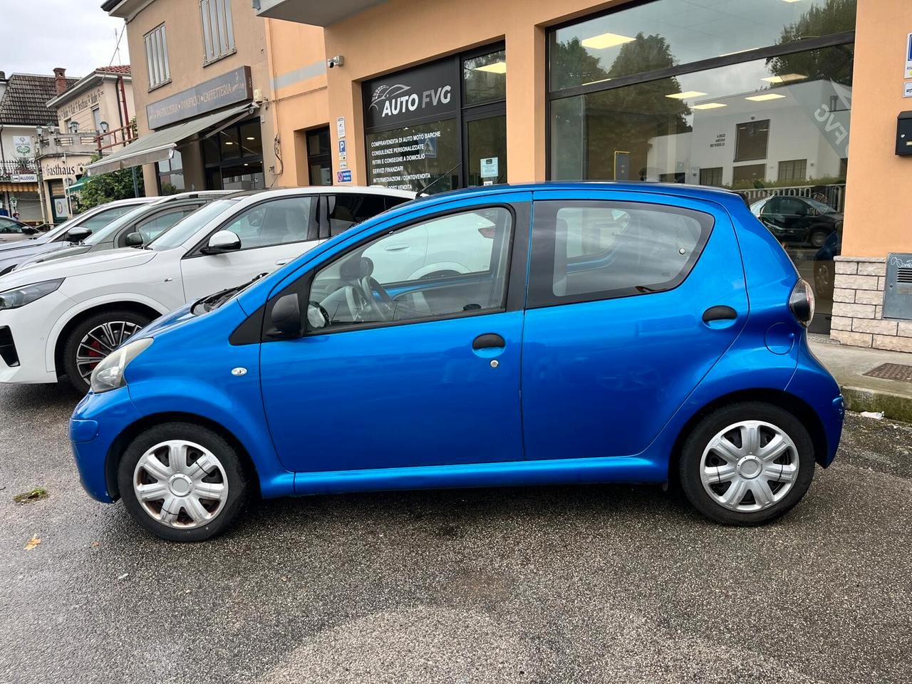 Toyota Aygo 1.0 12V VVT-i 5 porte Neopatentati