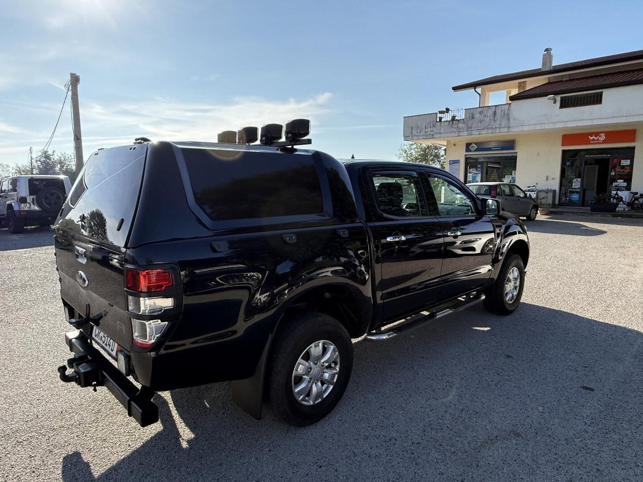 FORD RANGER 2.2 DOPPIA CABINA CAMBIO MANUALE