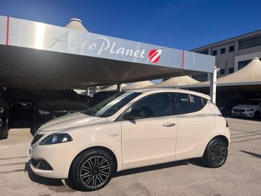 Lancia Ypsilon 1.0 Hybryd Gold