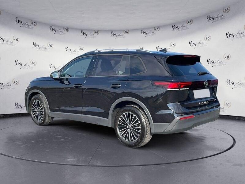 Volkswagen Tiguan 1.5 eTSI 150 CV EVO ACT DSG Life Nuovo Modello Gancio Led 18"
