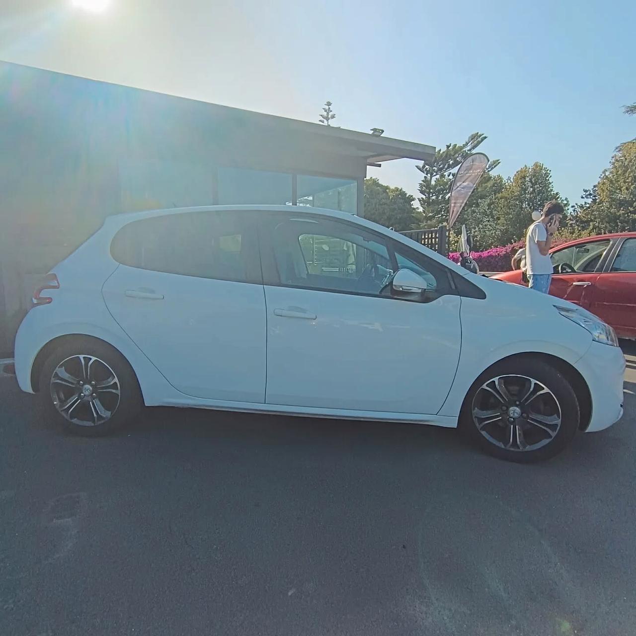 Peugeot 208 1.4 HDi OK NEOPATENTATI
