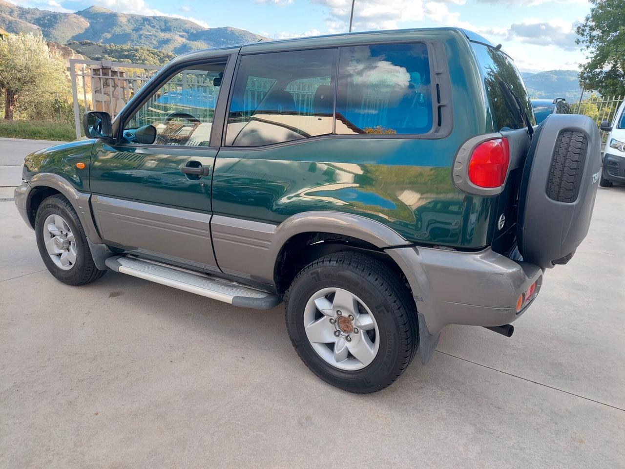 Nissan Terrano II 3.0td 3porte autocarro