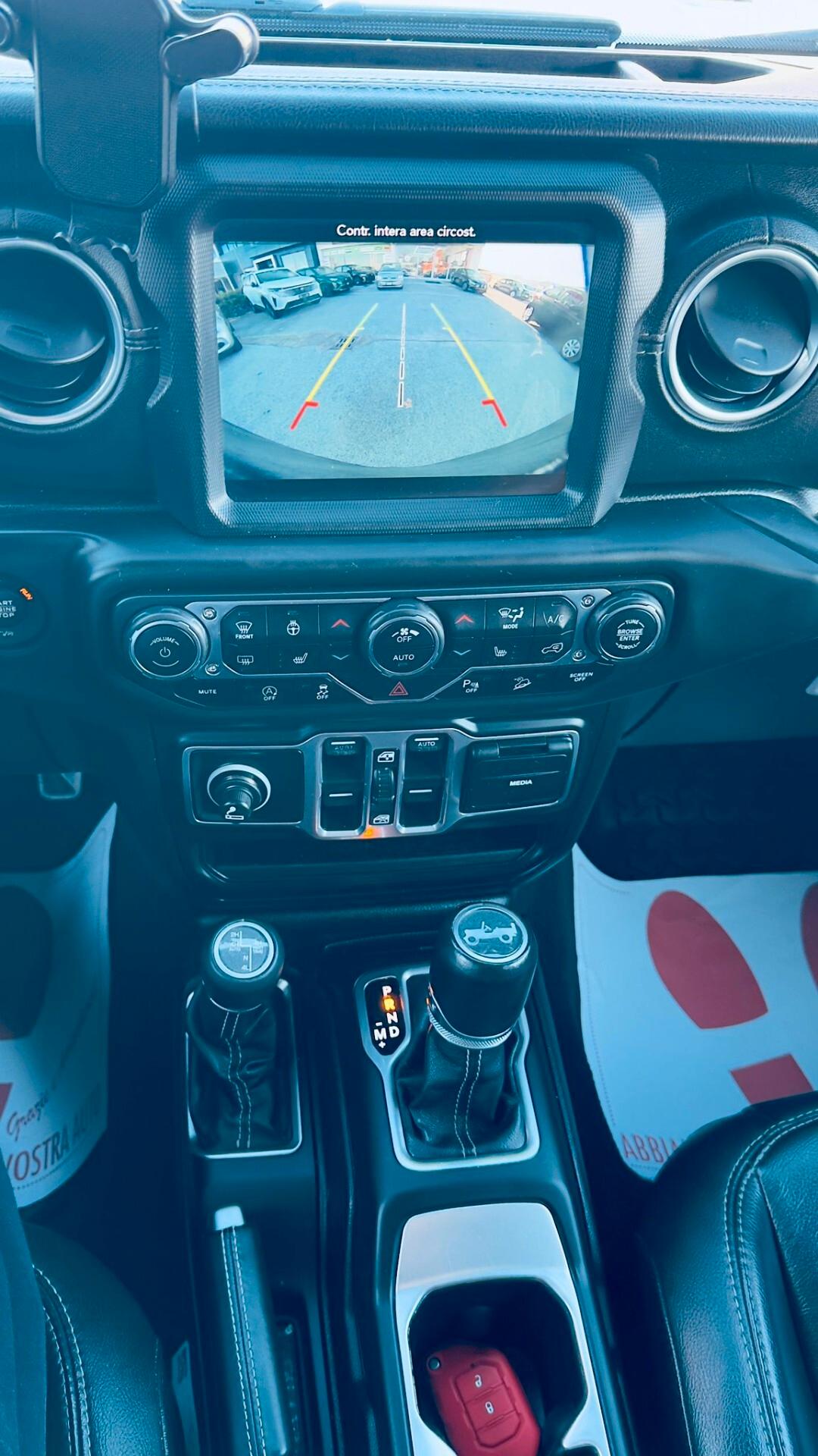 Jeep Wrangler Unlimited 2.2 Mjt II Sahara