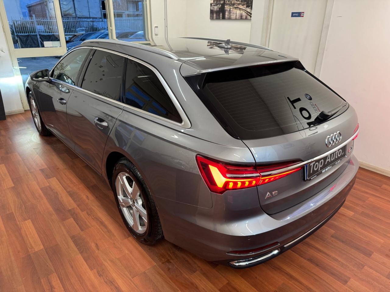 AUDI A6 AVANT 40 TDI 204 cv ULTRA S TRONIC DESIGN