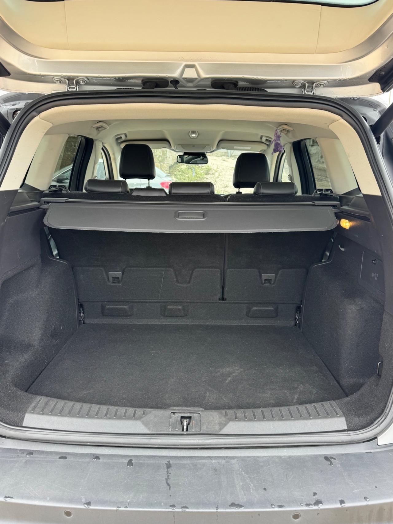 Ford Kuga 2.0 TDCI 140 CV 4WD Powershift Titanium