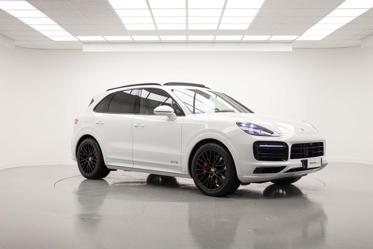 PORSCHE CAYENNE 4.0 GTS