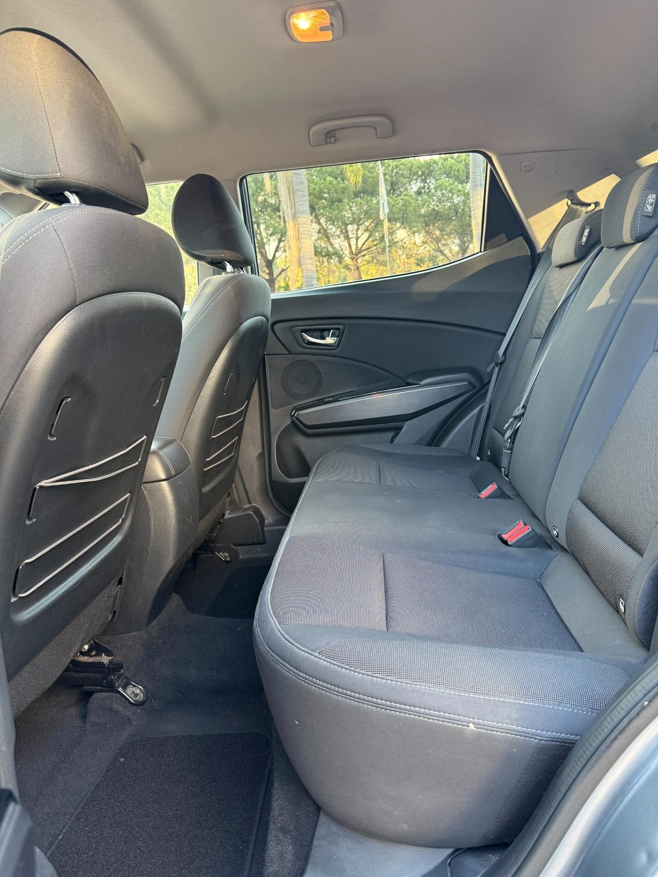 Ssangyong Tivoli 1.6 diesel 2WD Exclusive