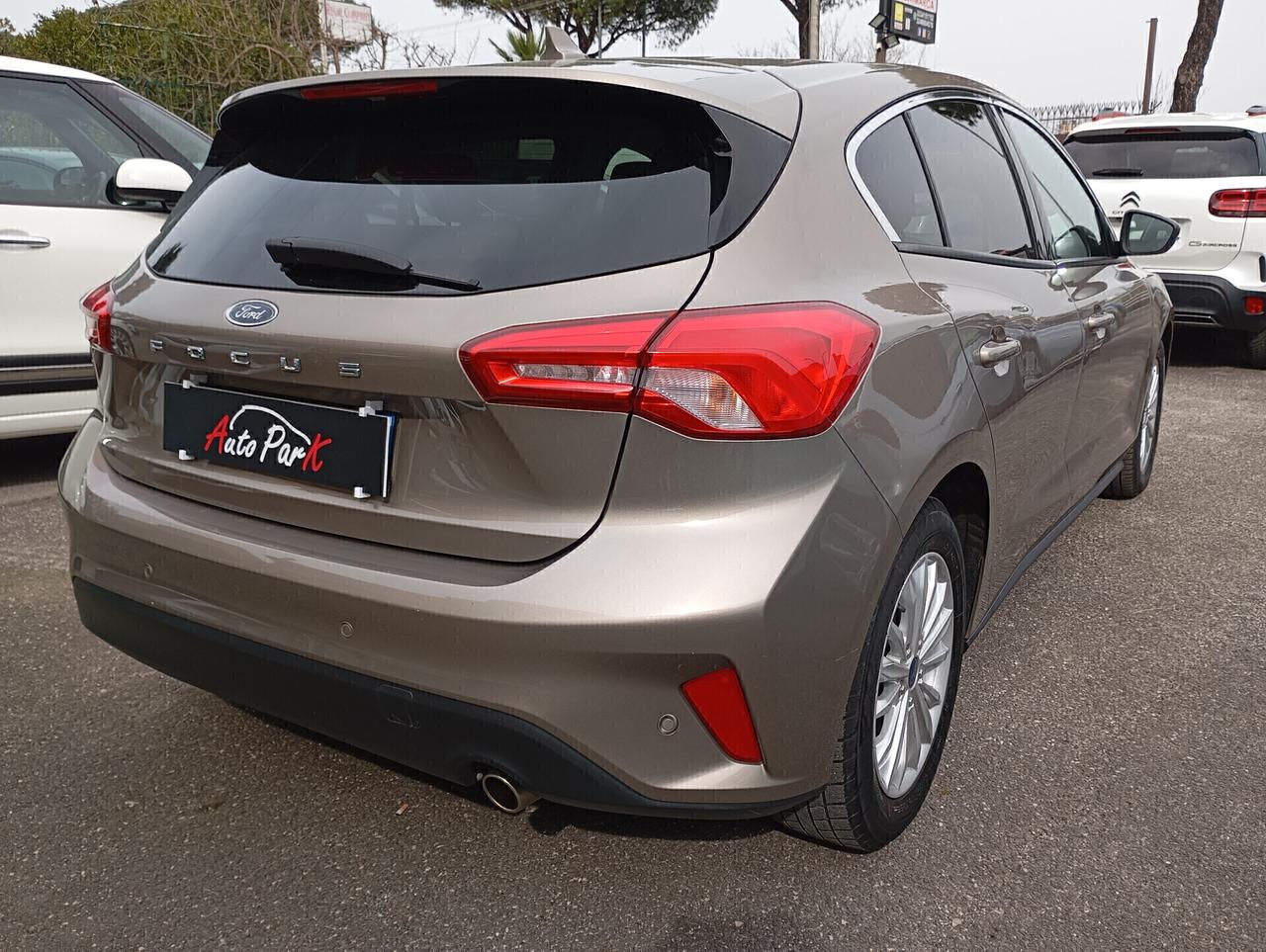Ford Focus 5P 1.0 EcoBoost 125CV Titanium Aut.