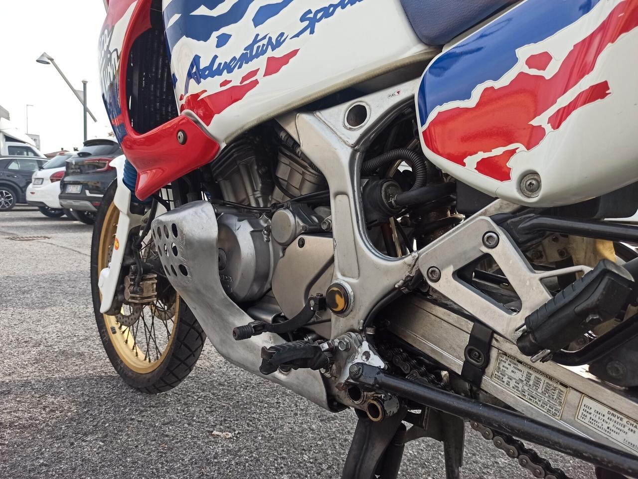 Honda XRV 750 Africa Twin Adventure Sports iscritta ASI