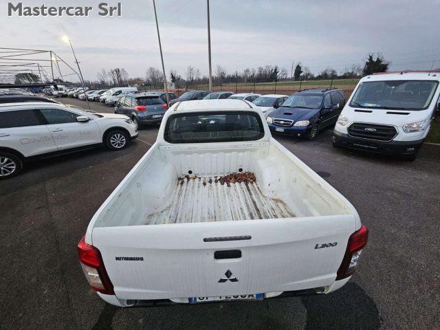 MITSUBISHI L200 L200 d.cab 2.3d Invite Connect 4wd 150cv - GF126CA