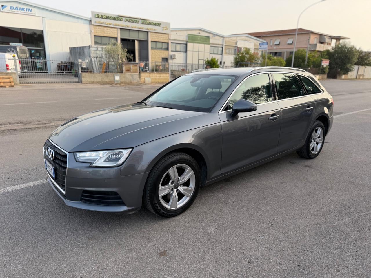 Audi A4 Avant 2.0 TFSI S tronic g-tron line edition