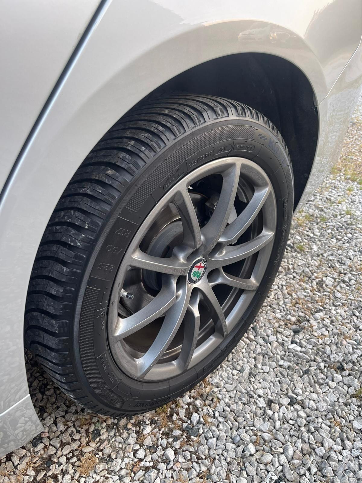 Alfa Romeo Giulia 2.2 Turbodiesel 150 CV