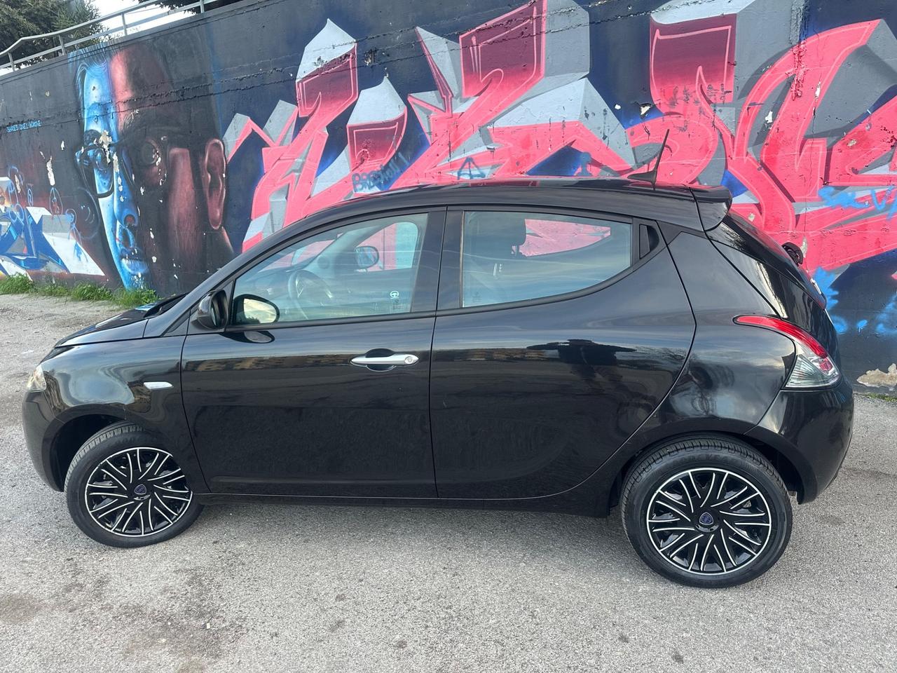 LANCIA YPSILON 1.2 GPL DI SERIE/B.SHAFT/PERMUTE