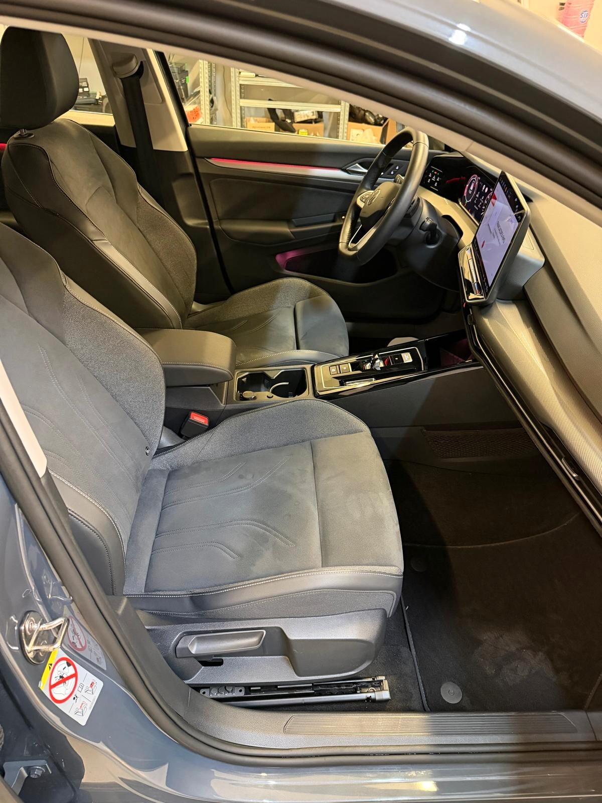 Volkswagen Golf 2.0 TDI 150 CV DSG SCR Style