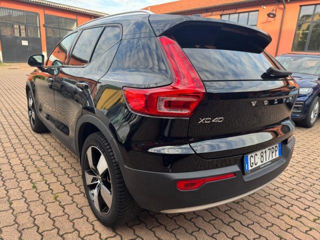 VOLVO XC40 T3 Geartronic Momentum Pro