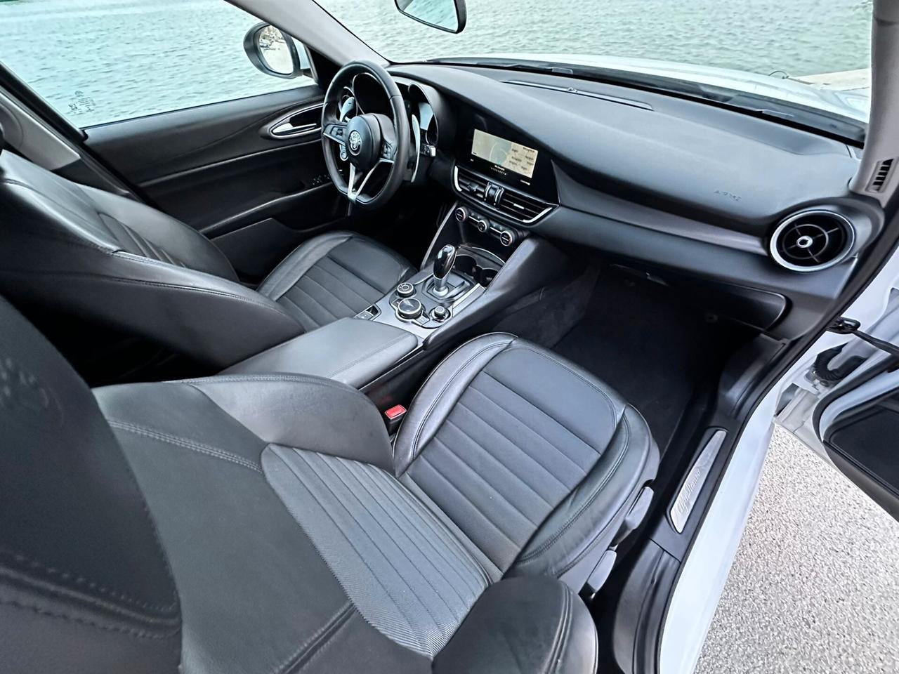 Alfa Romeo Giulia 2.2 Turbodiesel 180 CV AT8 Super