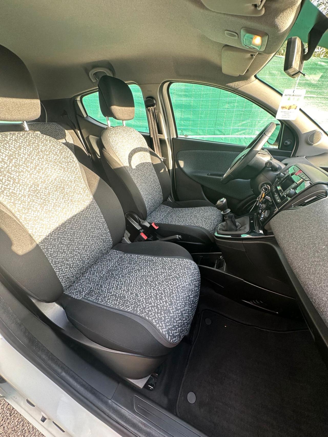 Lancia Ypsilon 1.2 2020 Ecochic Elefantino Blu