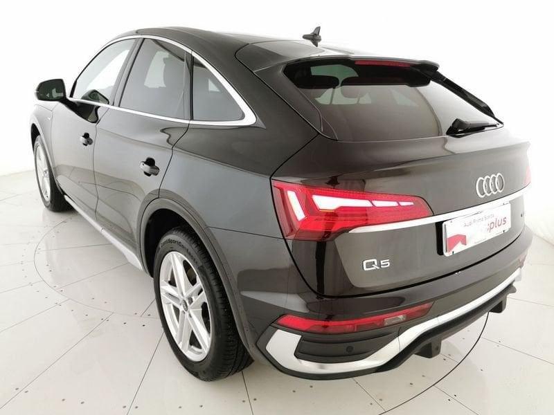 Audi Q5 Sportback 40 2.0 tdi mhev 12V S line quattro s-tronic