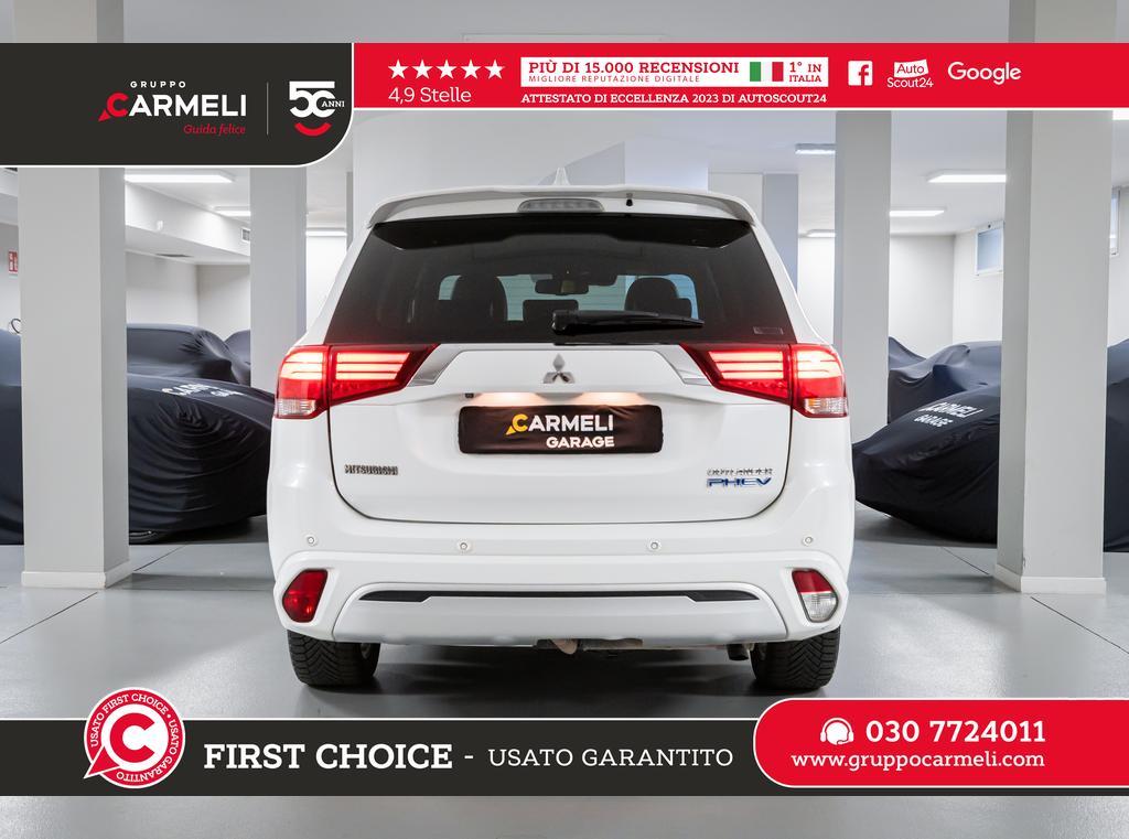 Mitsubishi Outlander 2.4 Mivec PHEV Diamond 4WD CVT