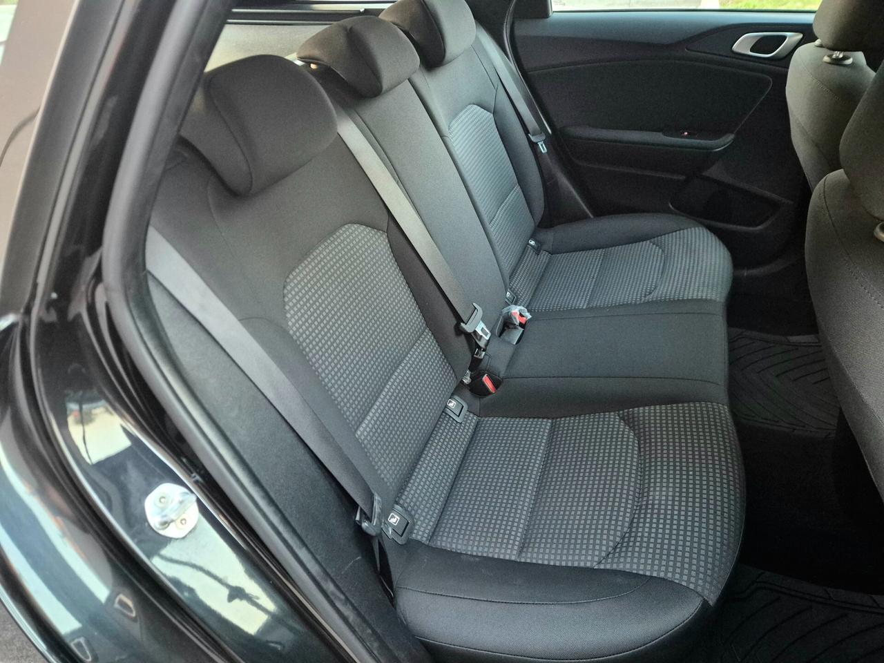Kia Ceed Sportswagon 1.4 MPi GPL SW Urban